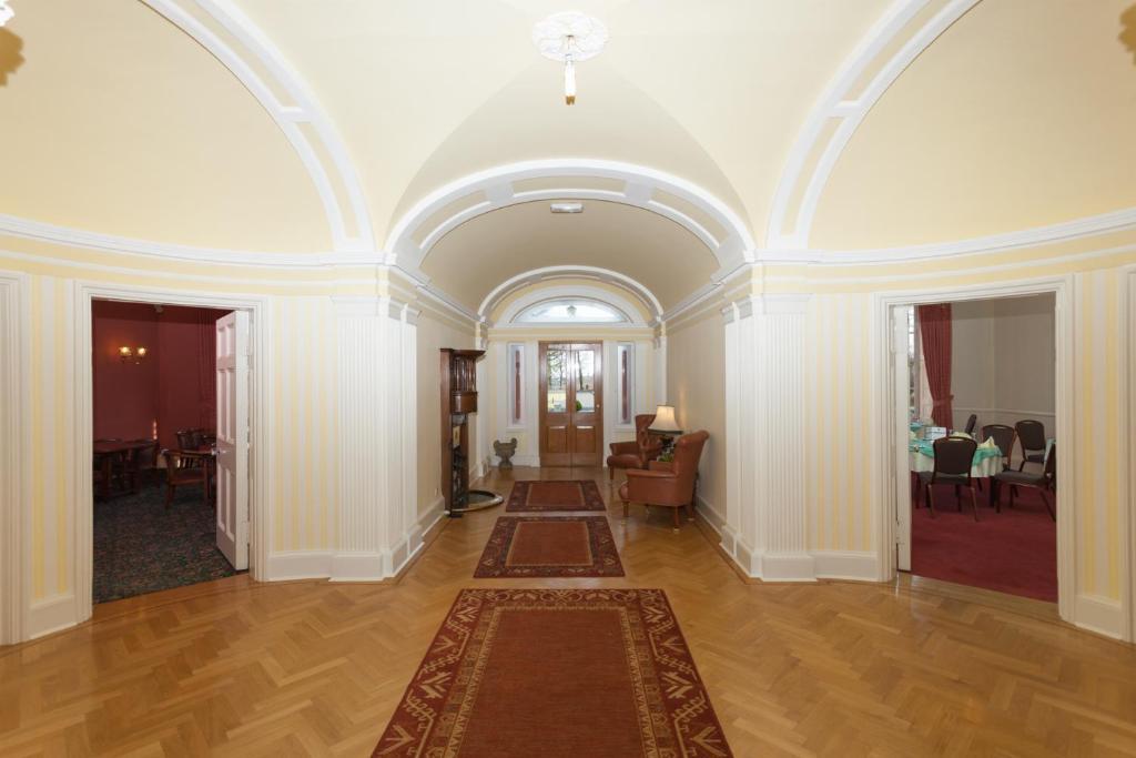 Woodland House Hotel Дамфрис Экстерьер фото